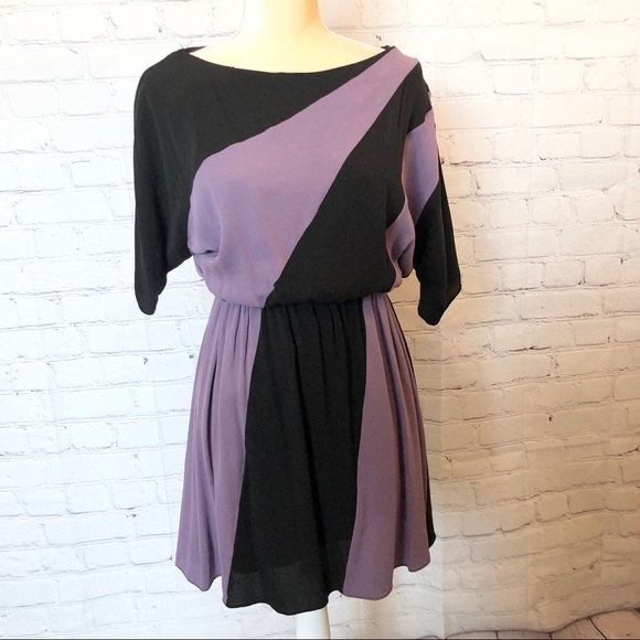 Alice + Olivia Dresses & Skirts - Alice + Olivia purple & black silk blend dress